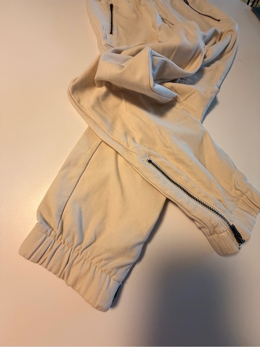 Athleta Joggers Lounge, Ivory Color, Elastic and Zip Waist and Cuffs, Sz 0 - Picture 3 of 8